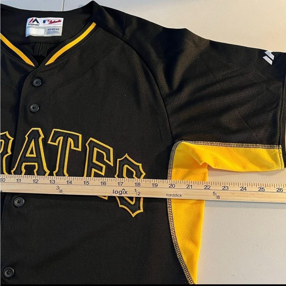 Majestic Black and Gold Pirates Men's Jersey - Picture 7 of 8